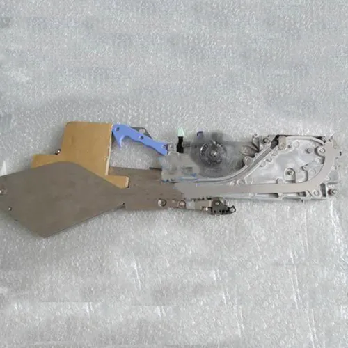 CF05HPR JUKI CTFR 8 mm: n nauhansyöttölaite 40081759